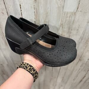 Rialto Black Visalia Mary Jane Clog Laser Cut Floral Comfort Shoes Women’s 7.5